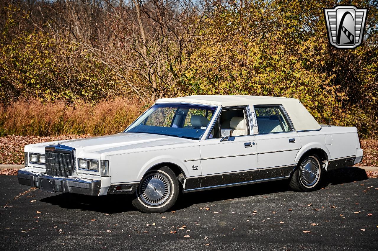 1989 Lincoln Town Car