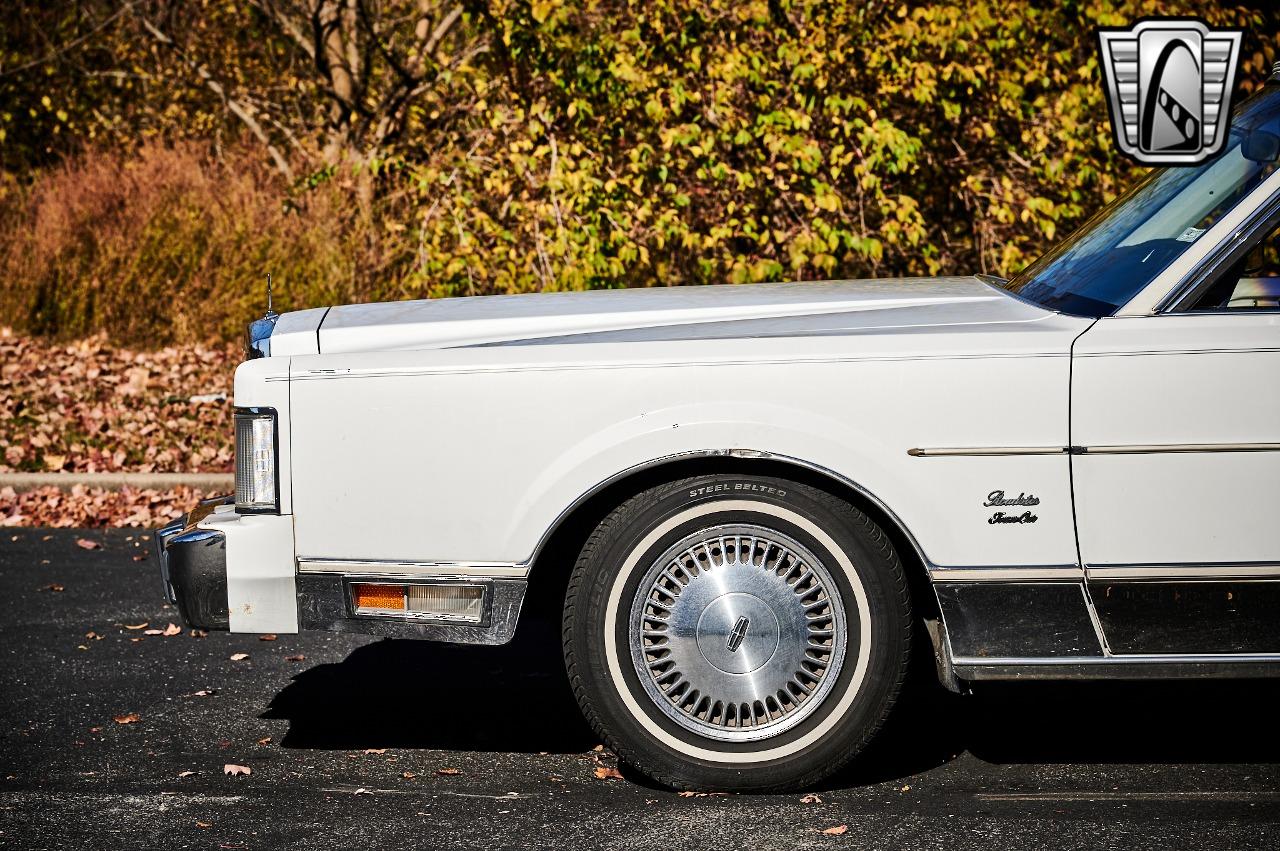 1989 Lincoln Town Car