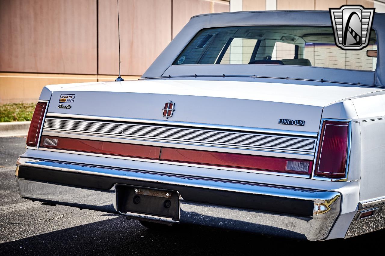 1989 Lincoln Town Car