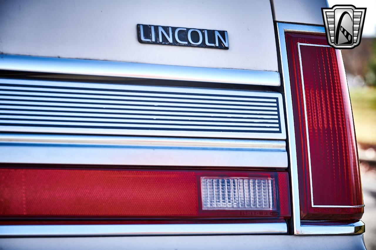 1989 Lincoln Town Car