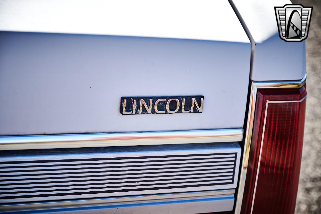 1989 Lincoln Town Car