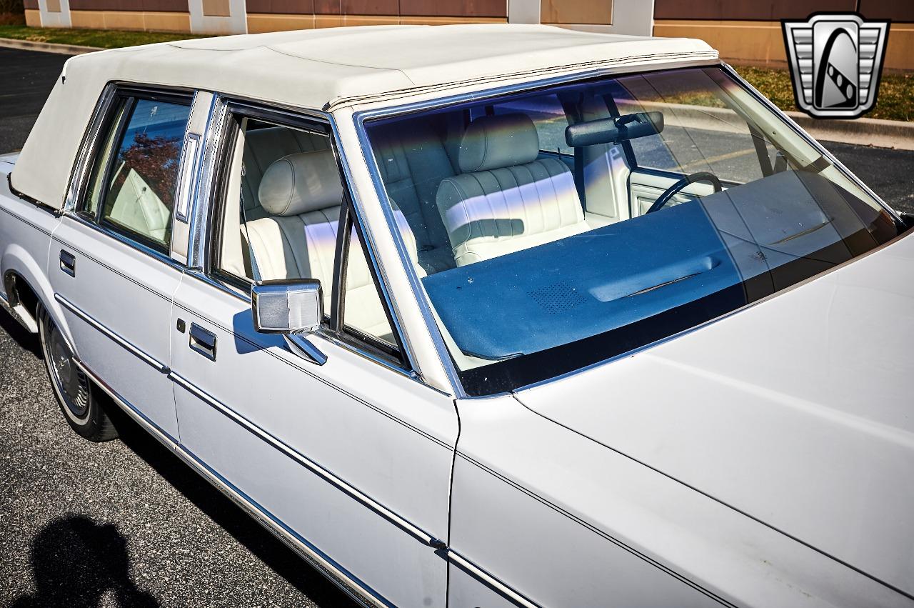 1989 Lincoln Town Car