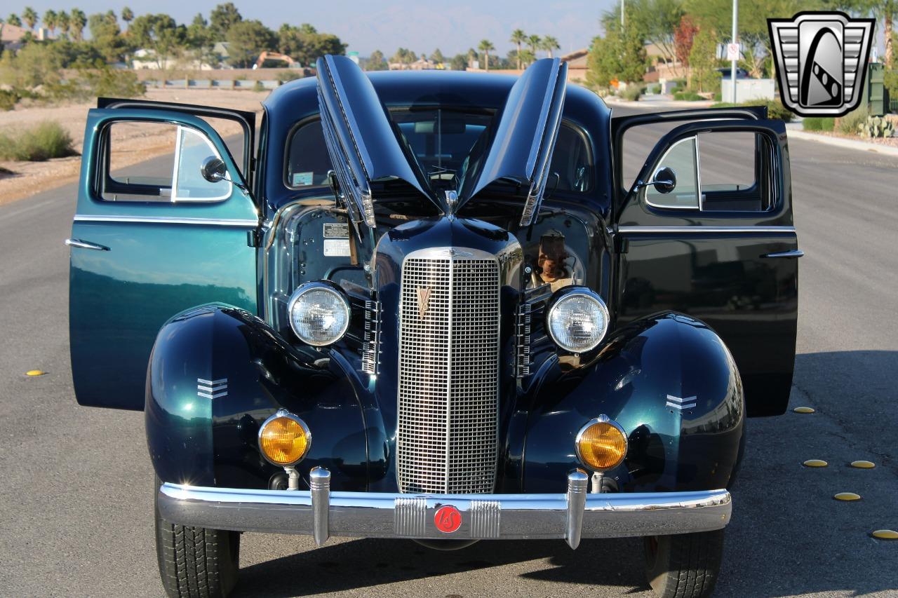 1937 LaSalle Series 50