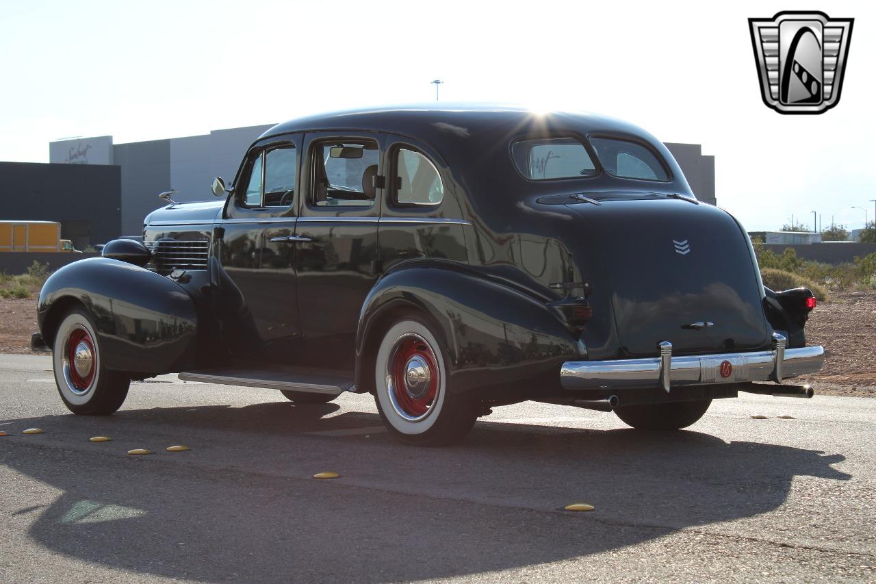 1937 LaSalle Series 50