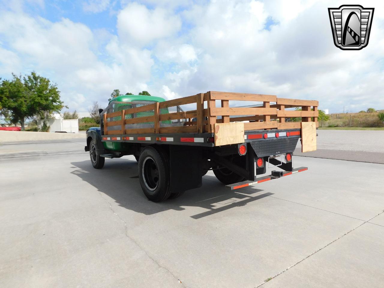 1952 Chevrolet 2 1/2 Ton Flatbed