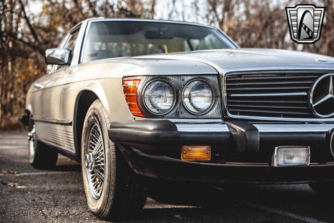 1985 Mercedes - Benz 380SL