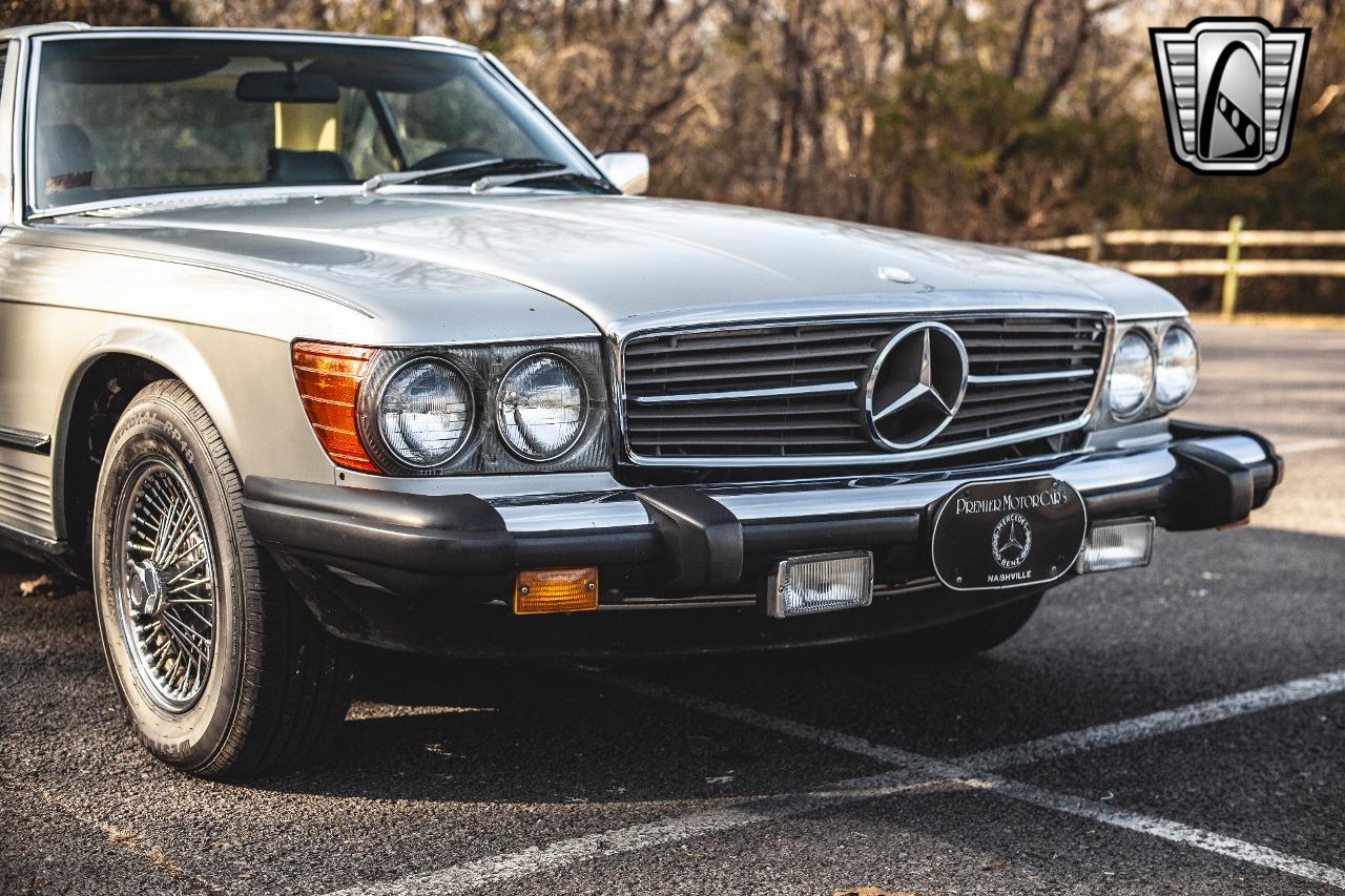 1985 Mercedes - Benz 380SL