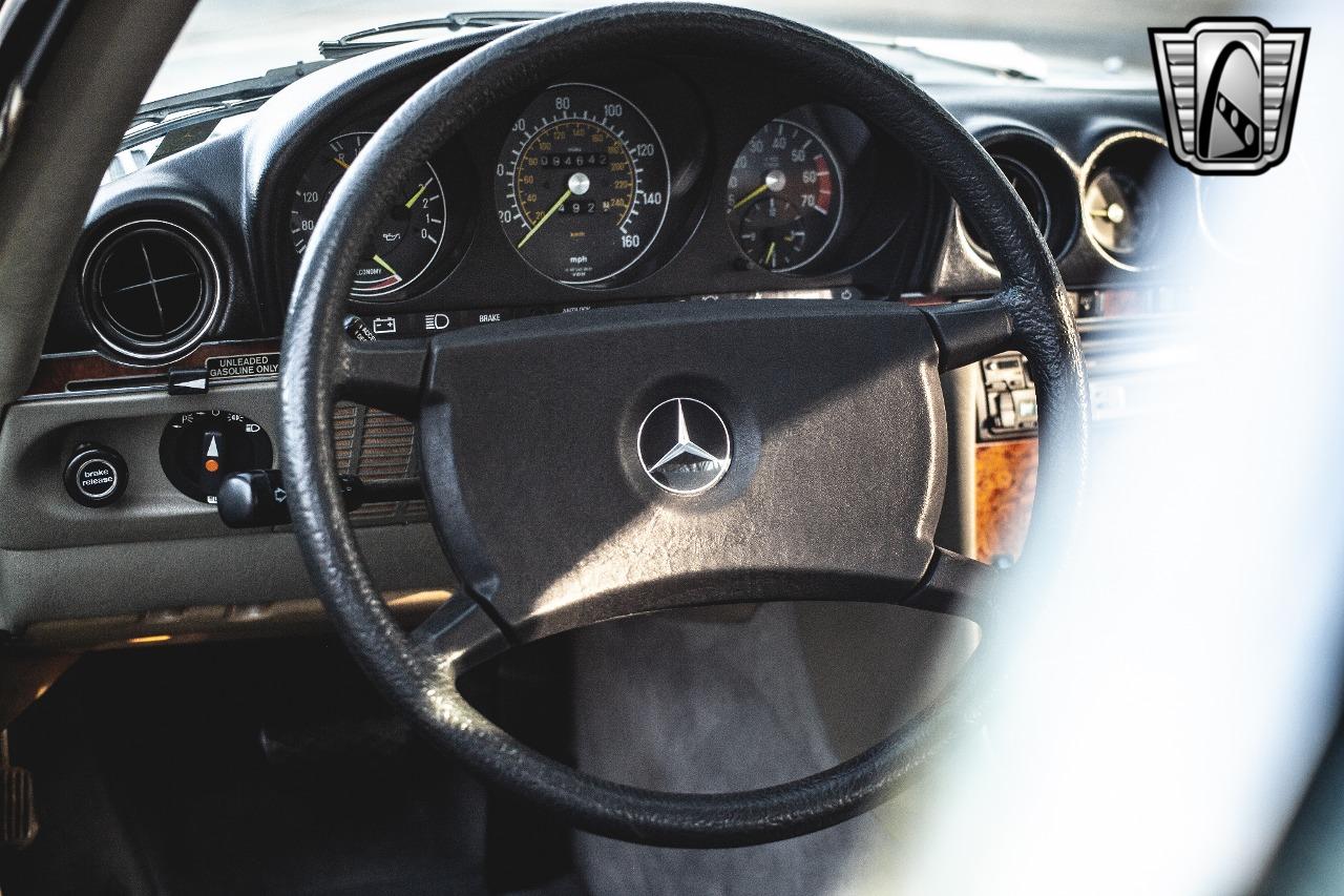 1985 Mercedes - Benz 380SL