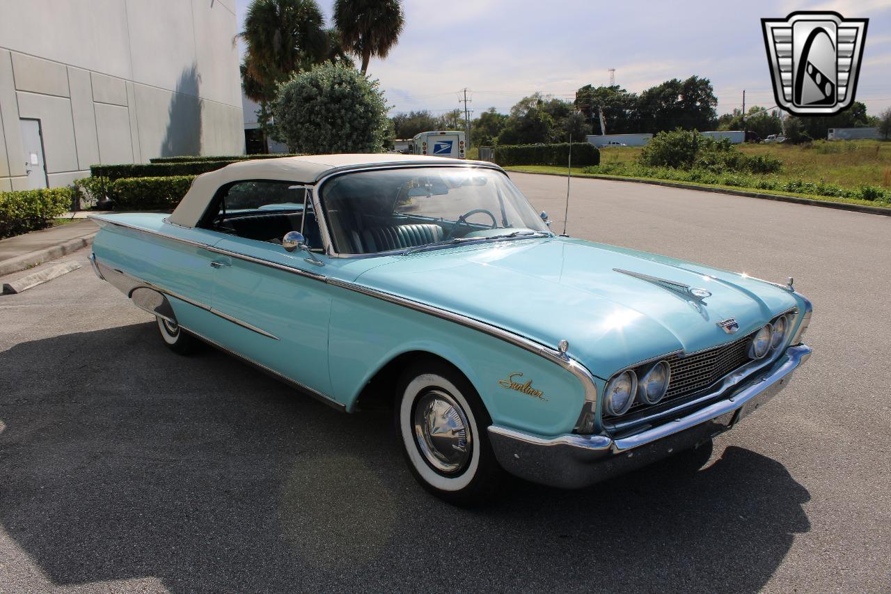 1960 Ford Sunliner