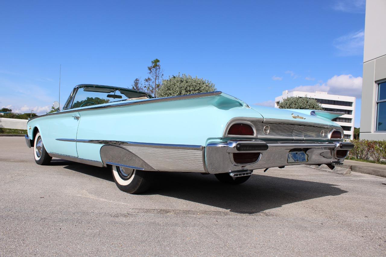 1960 Ford Sunliner