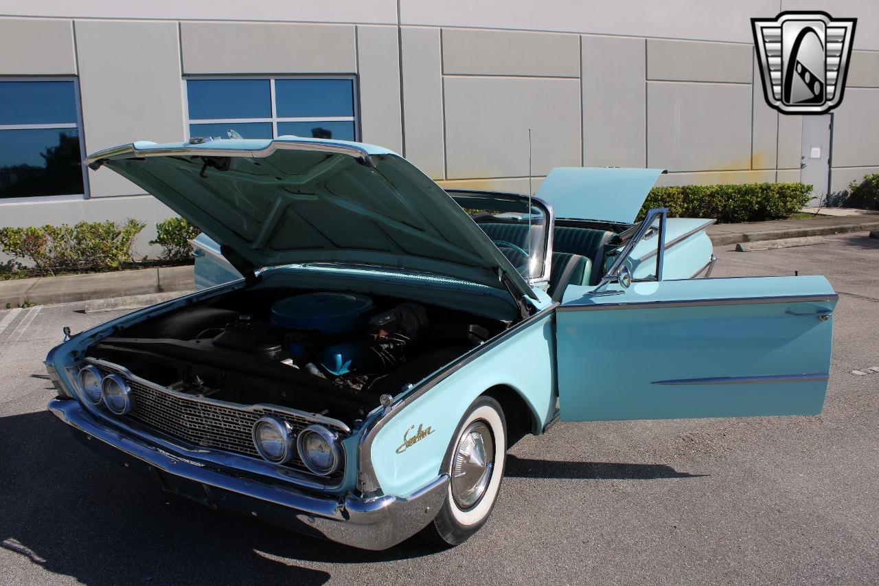 1960 Ford Sunliner