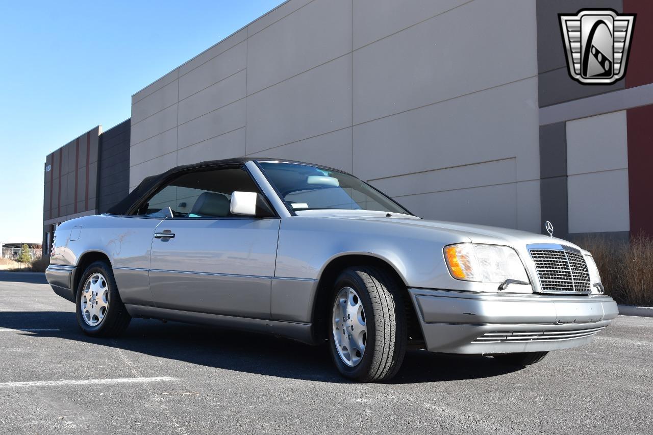 1995 Mercedes - Benz E-Class