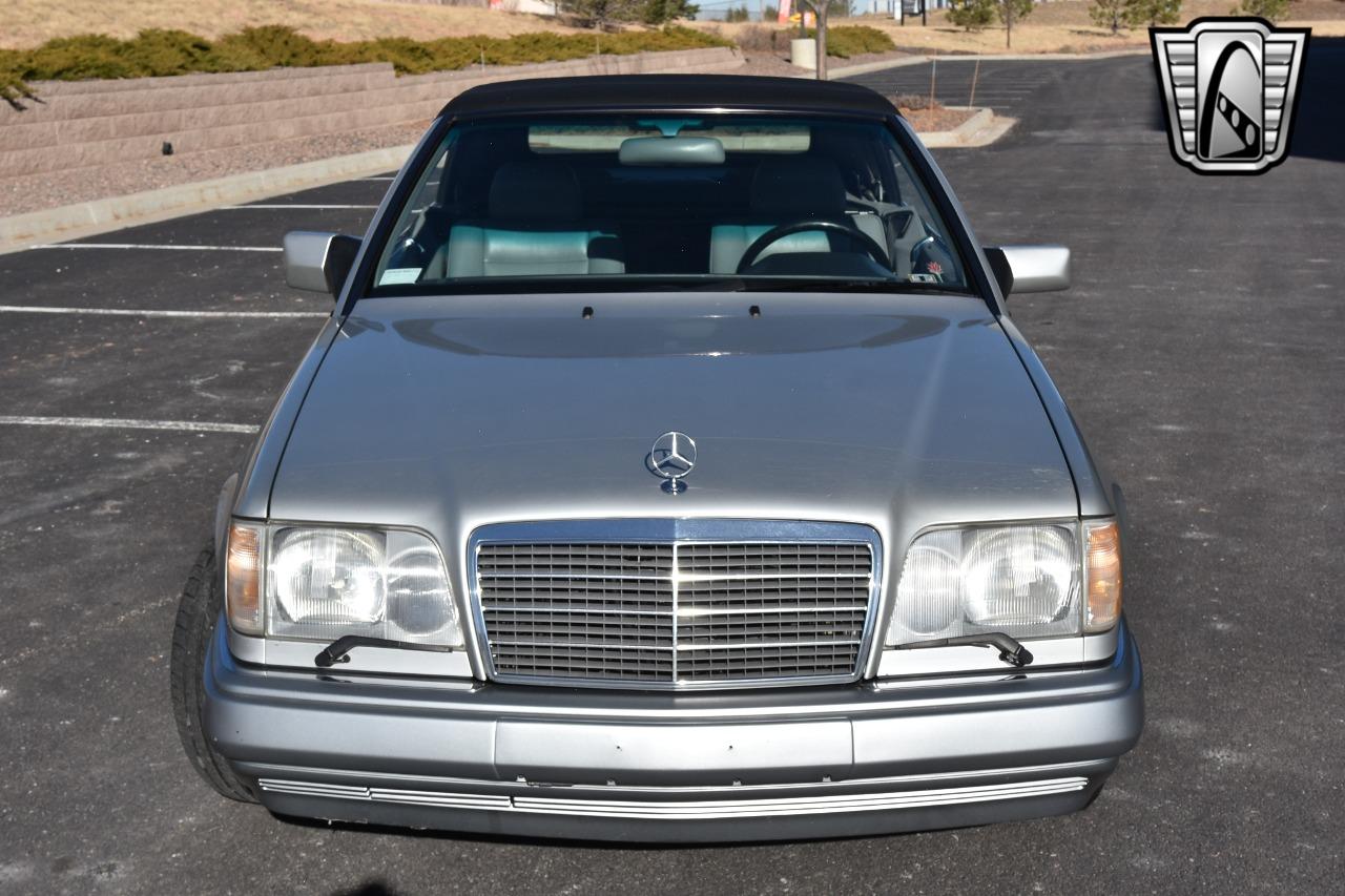 1995 Mercedes - Benz E-Class