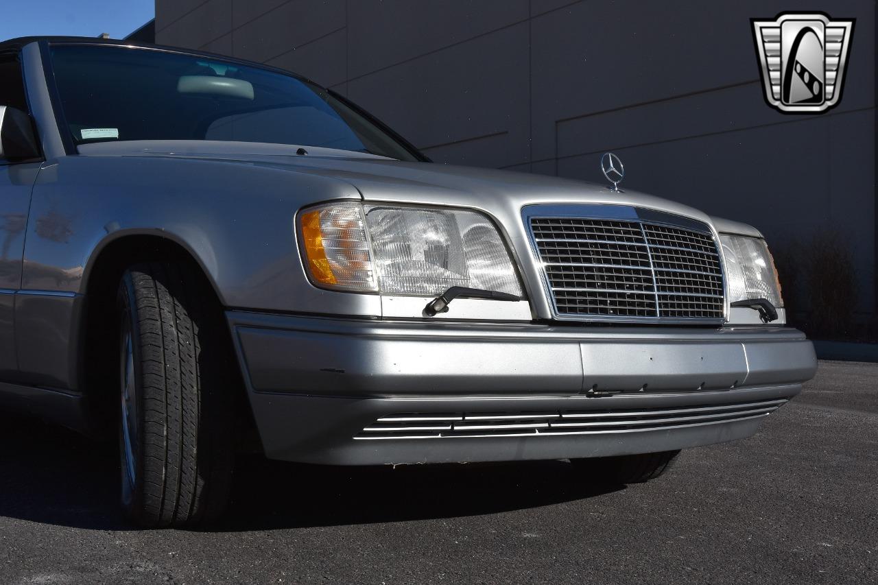 1995 Mercedes - Benz E-Class