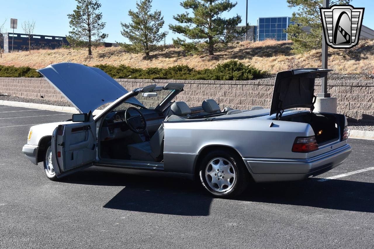 1995 Mercedes - Benz E-Class