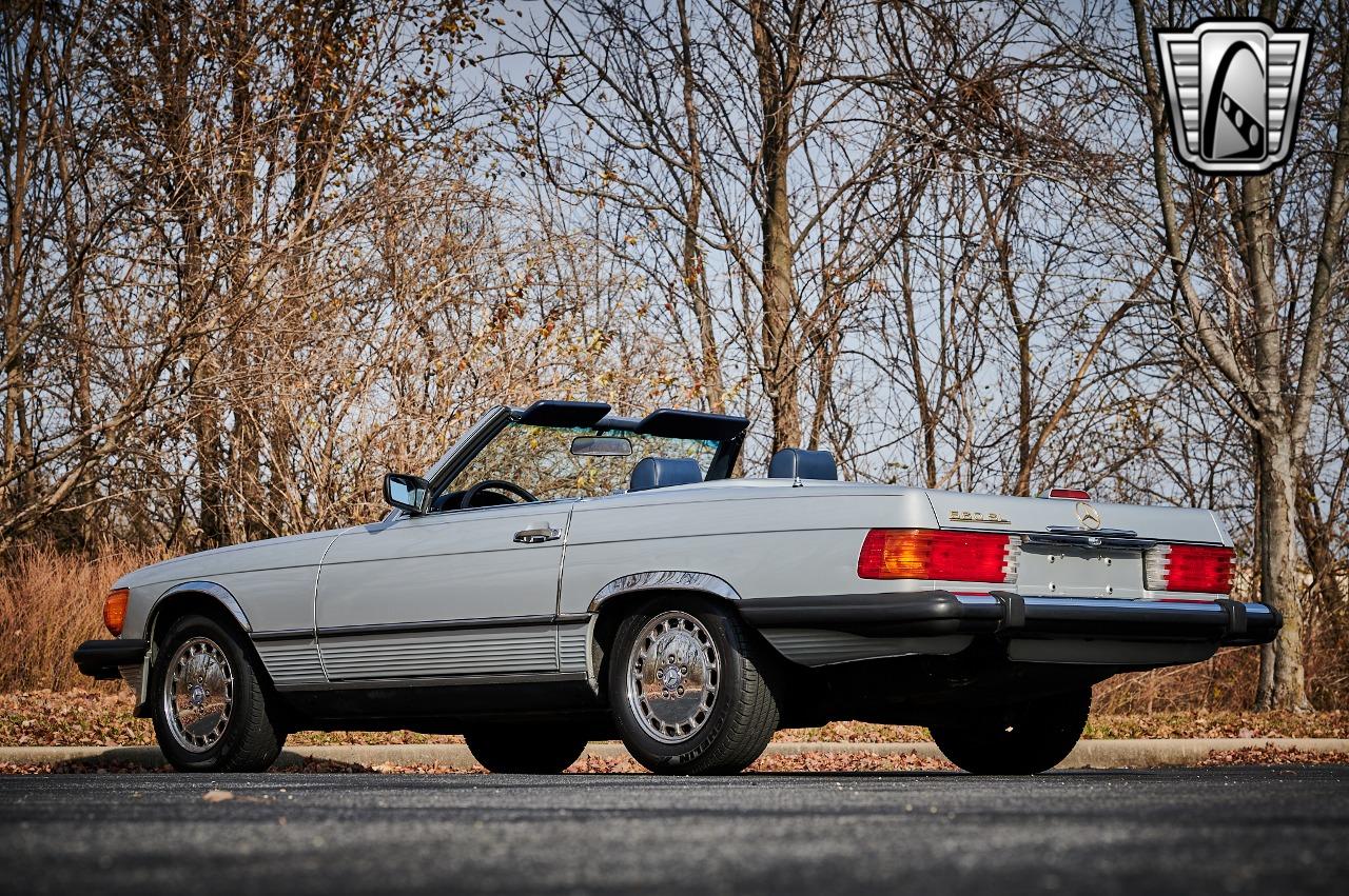 1988 Mercedes - Benz 560SL