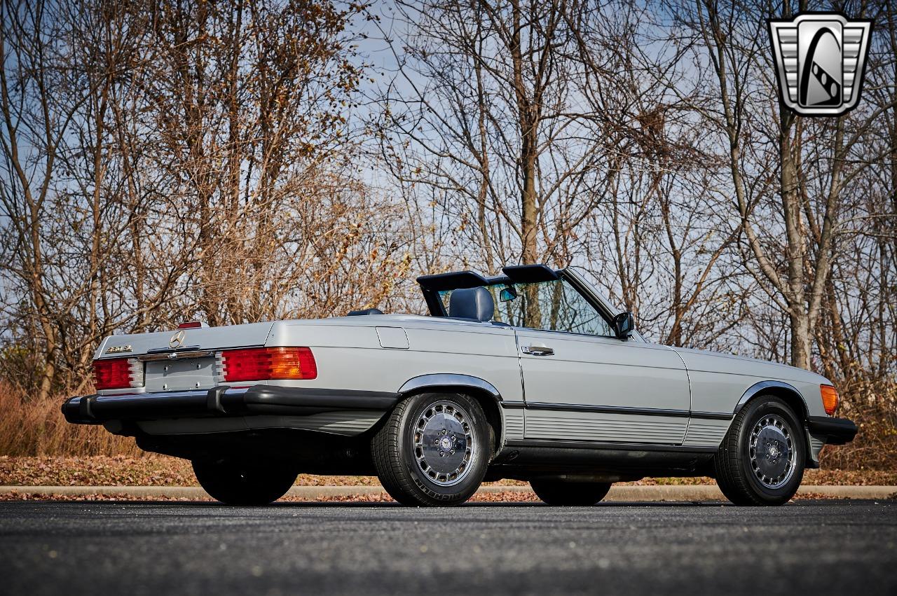 1988 Mercedes - Benz 560SL