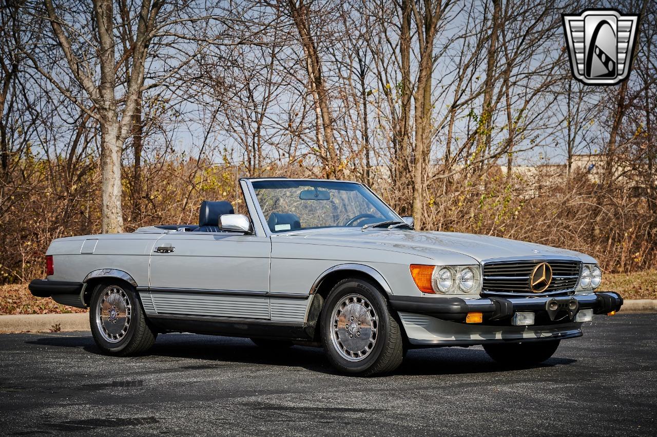 1988 Mercedes - Benz 560SL