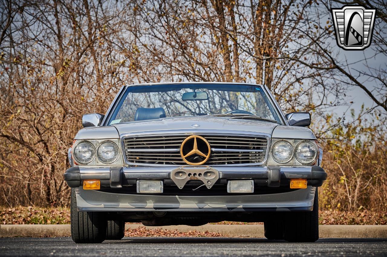 1988 Mercedes - Benz 560SL