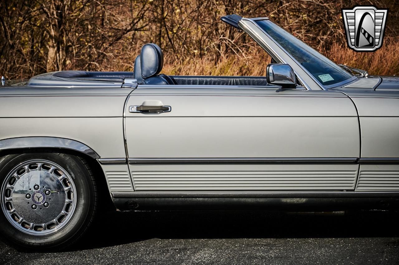 1988 Mercedes - Benz 560SL