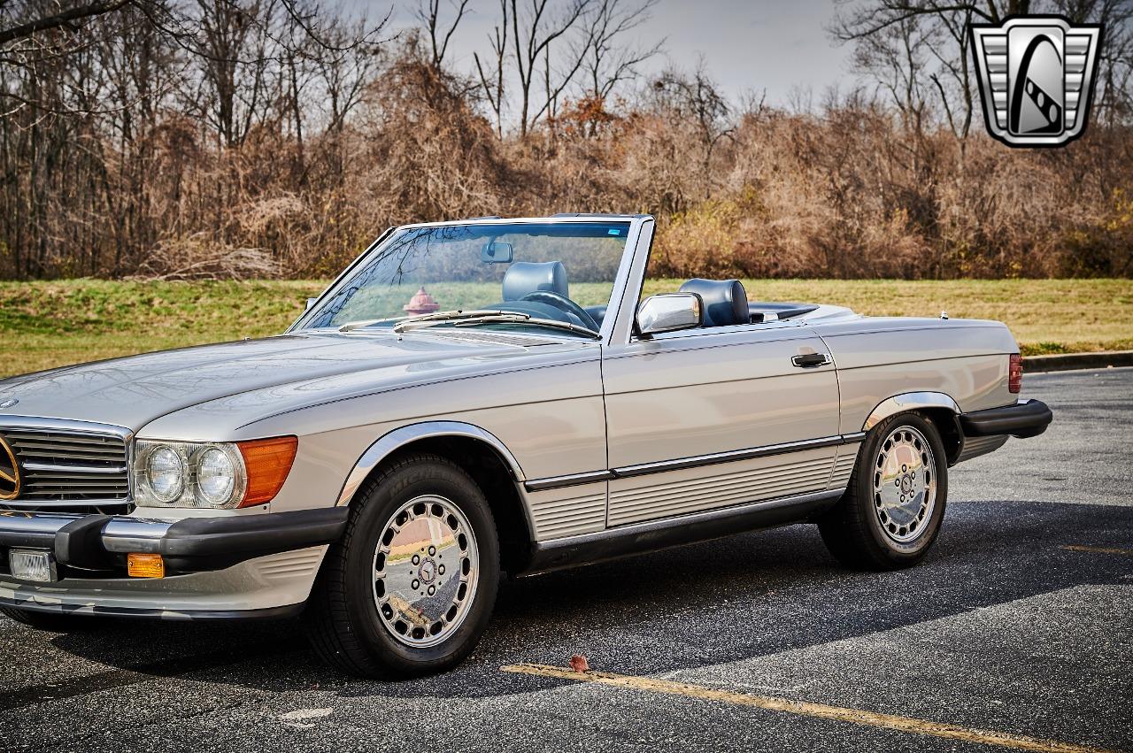 1988 Mercedes - Benz 560SL