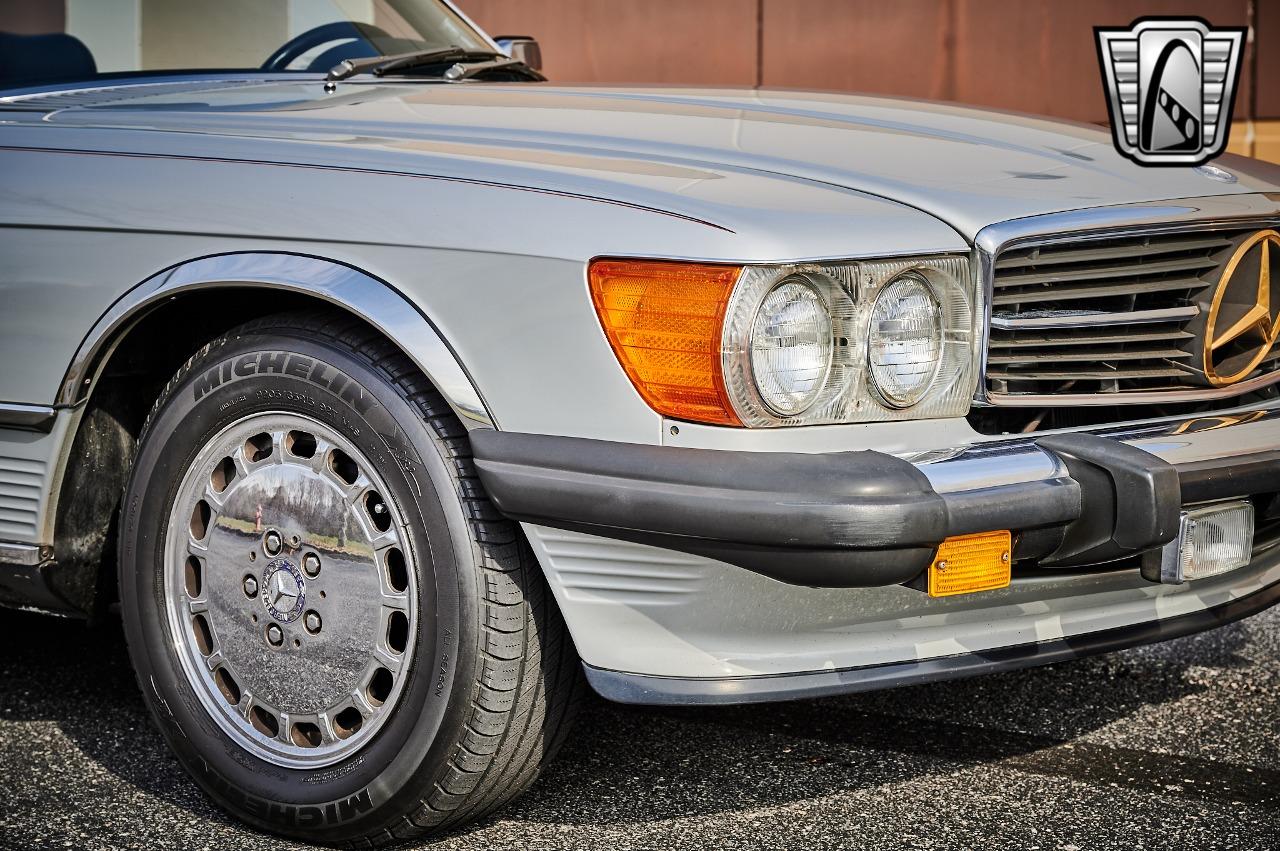 1988 Mercedes - Benz 560SL