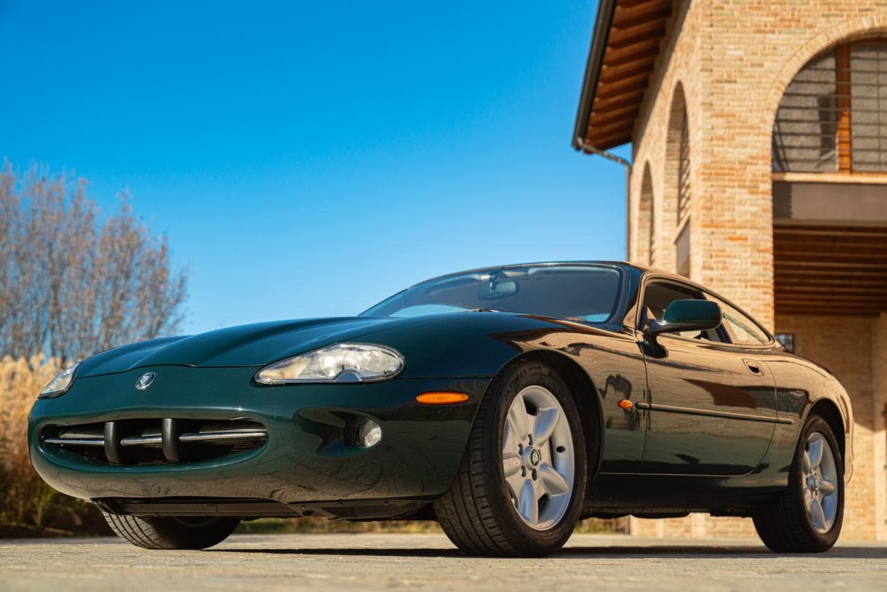 1998 Jaguar XK8