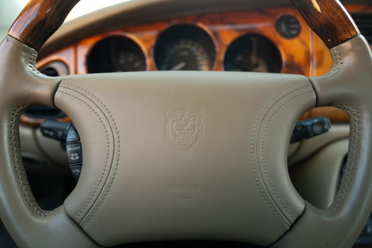 1998 Jaguar XK8