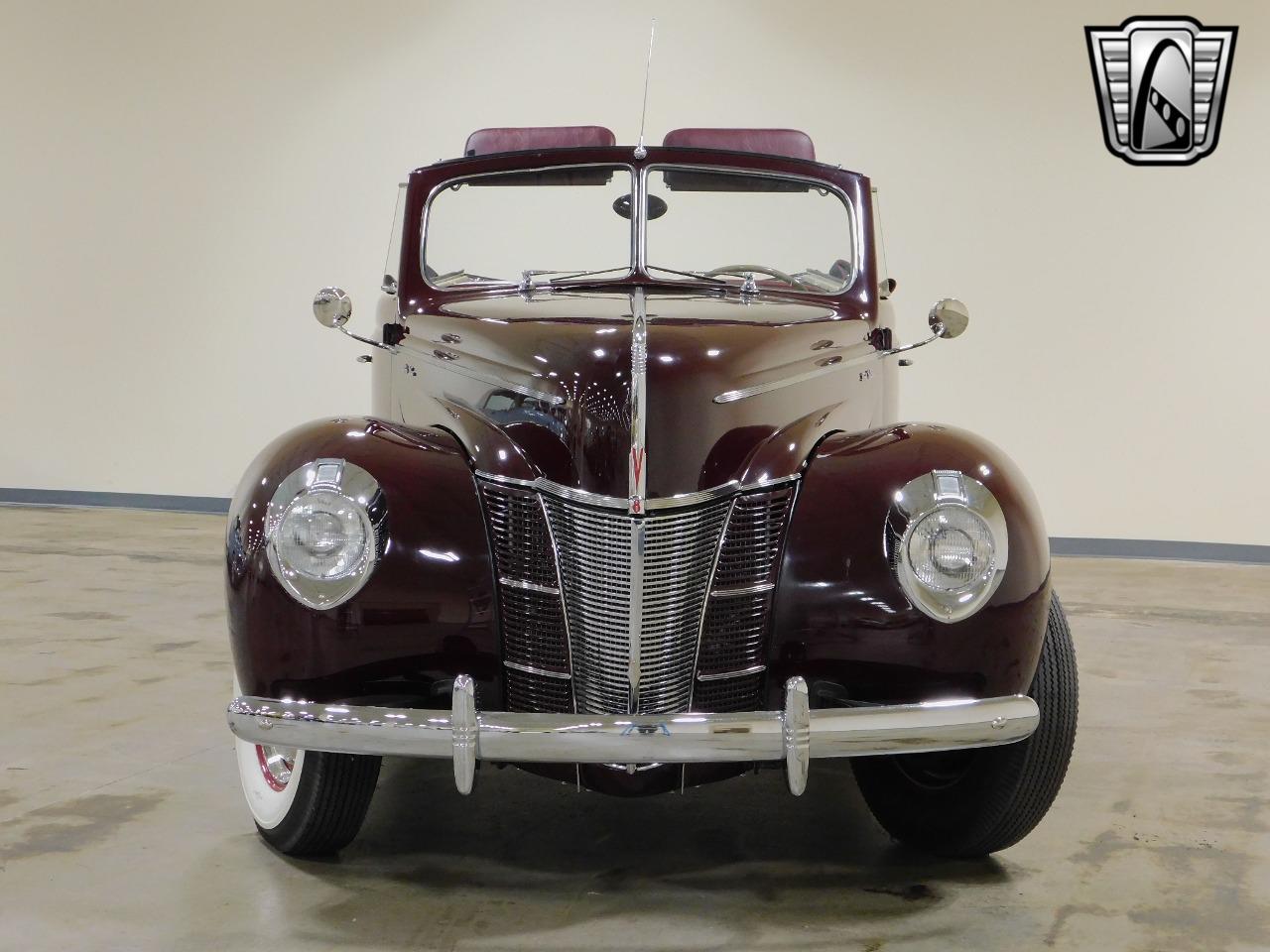 1940 Ford Deluxe