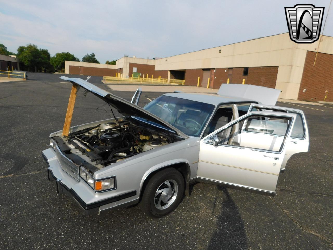 1985 Cadillac Fleetwood