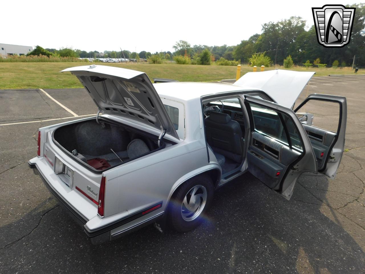 1985 Cadillac Fleetwood