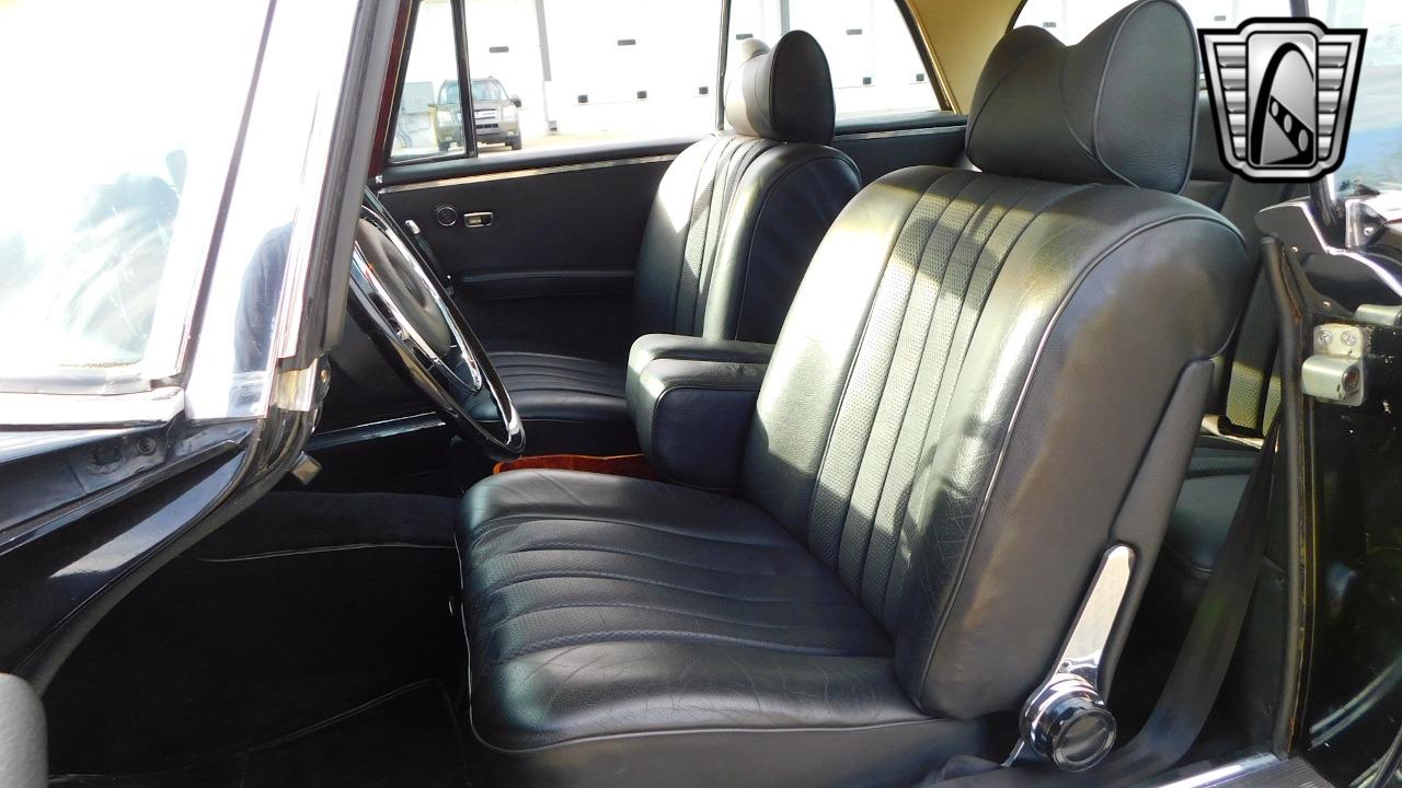 1969 Mercedes - Benz 280SE