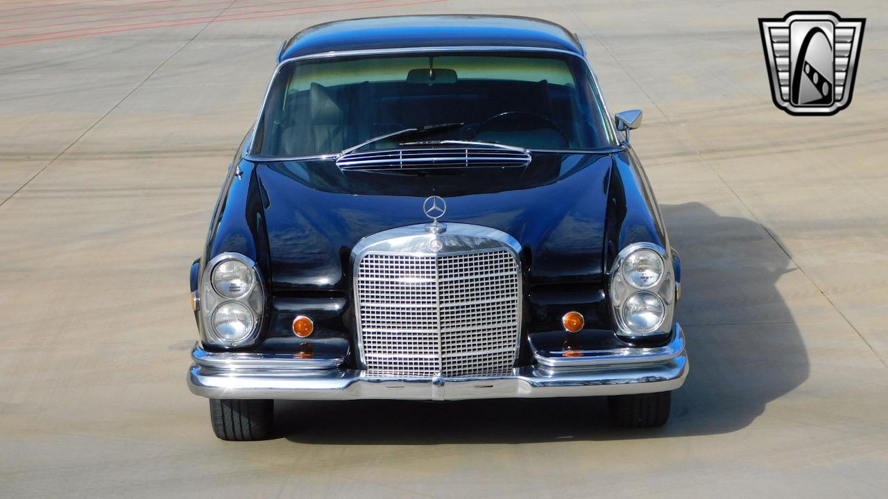 1969 Mercedes - Benz 280SE