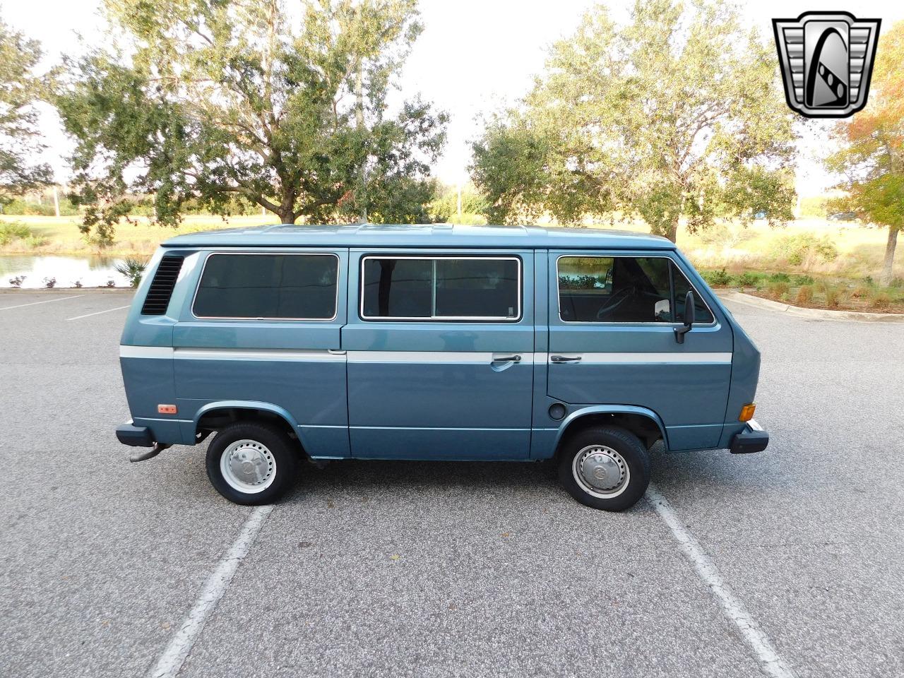 1986 Volkswagen Vanagon Bus