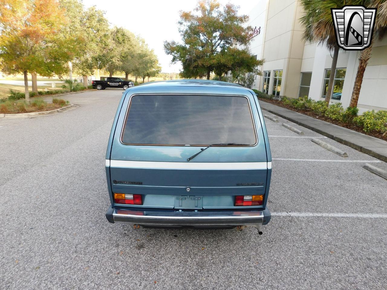 1986 Volkswagen Vanagon Bus