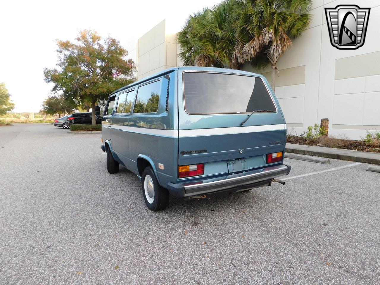 1986 Volkswagen Vanagon Bus