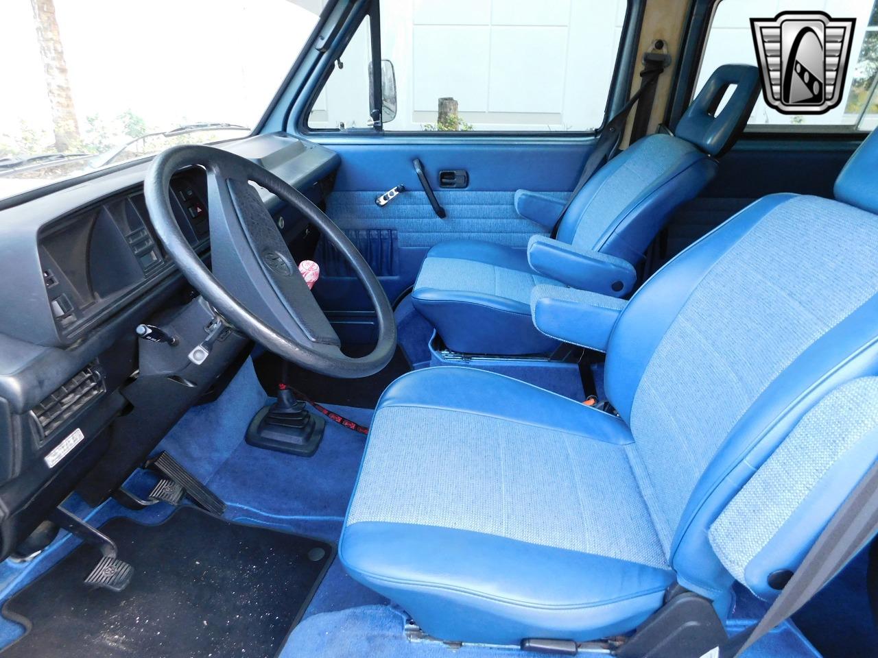 1986 Volkswagen Vanagon Bus