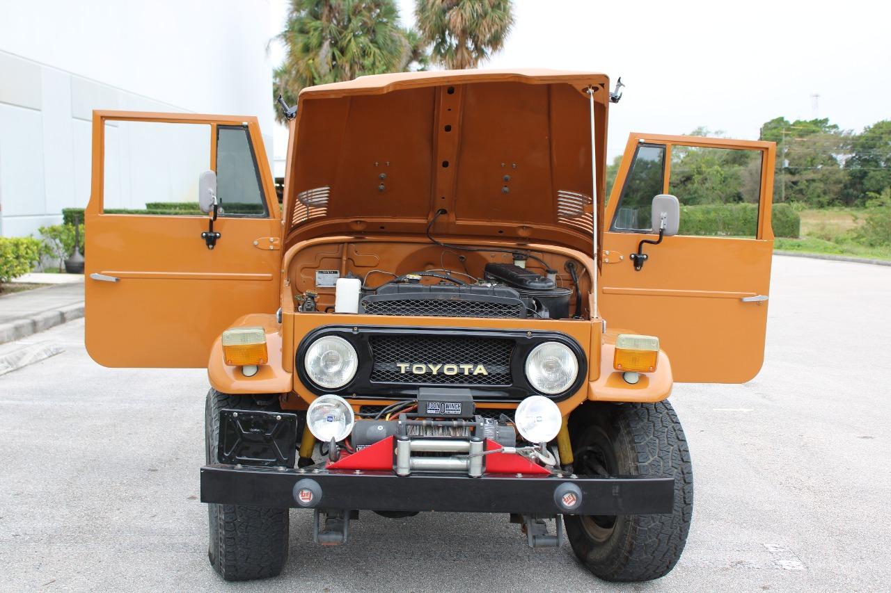 1974 Toyota FJ40