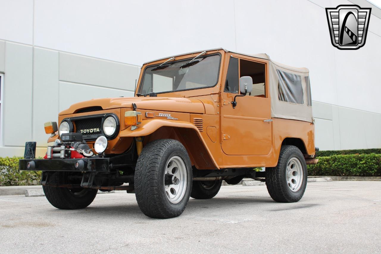 1974 Toyota FJ40