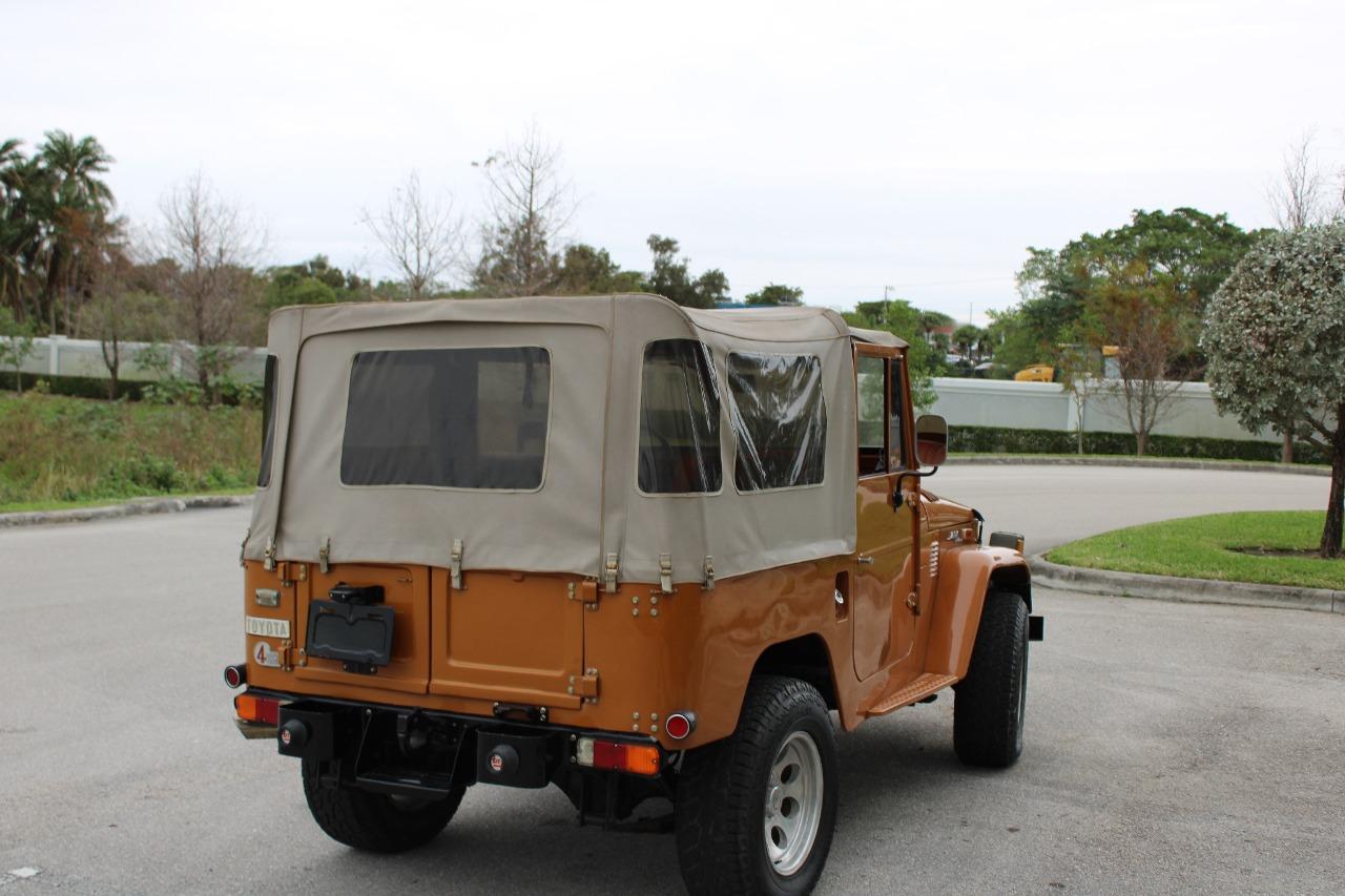 1974 Toyota FJ40