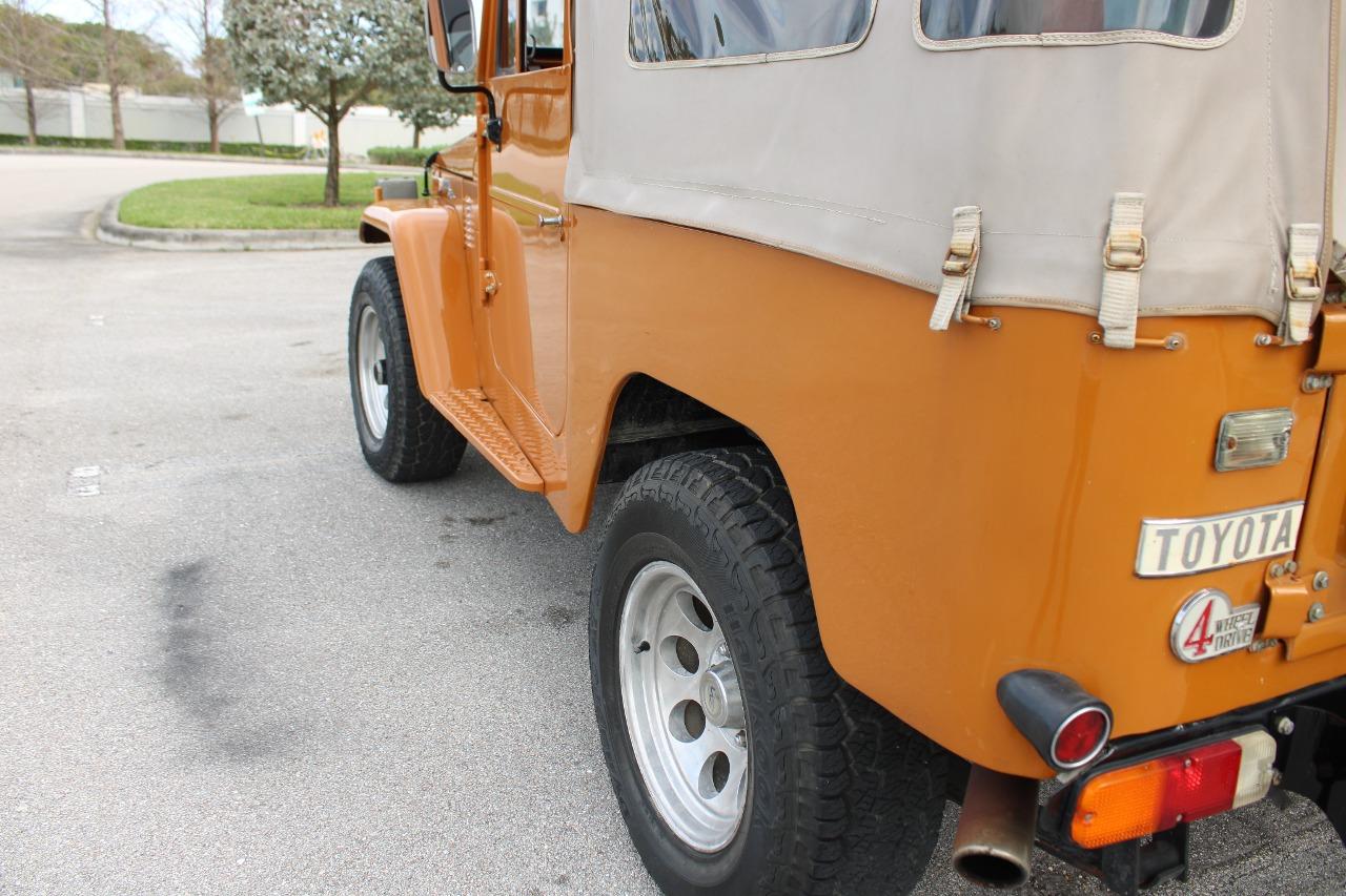 1974 Toyota FJ40