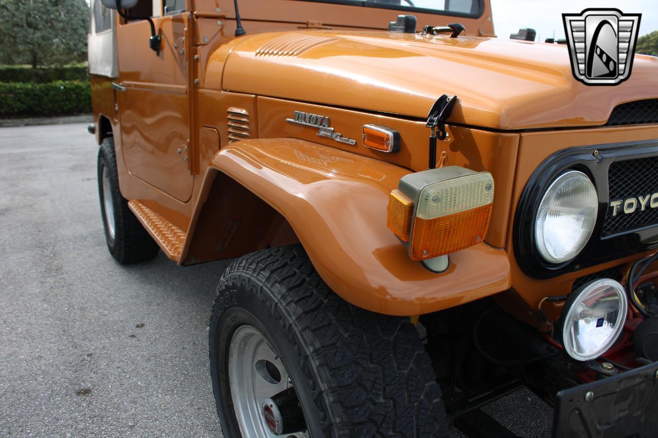 1974 Toyota FJ40