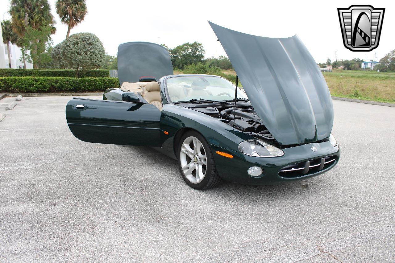 2003 Jaguar XK8