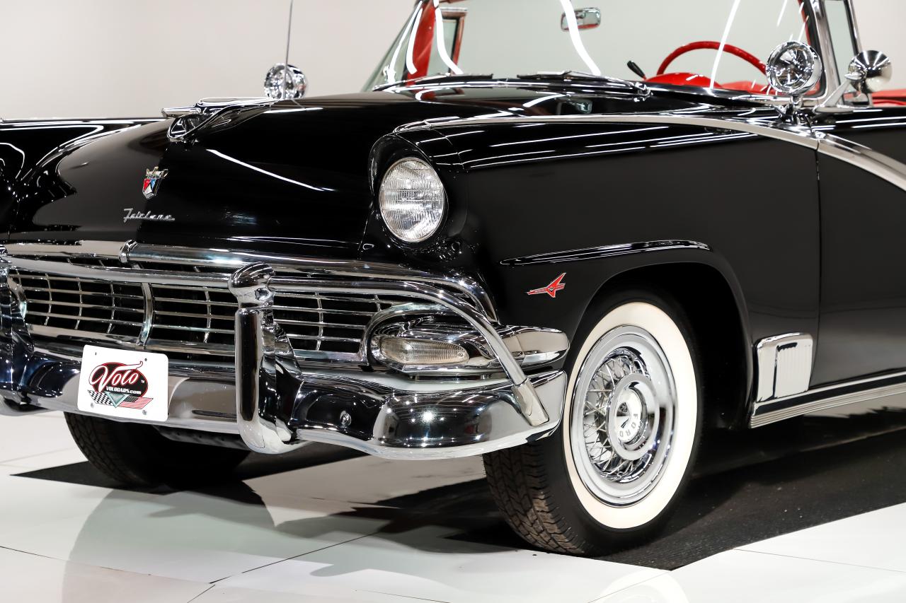 1956 Ford Fairlane Sunliner