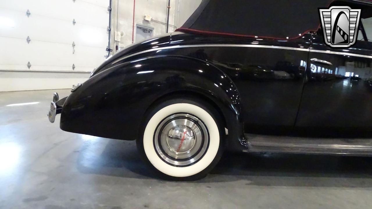 1940 Ford Deluxe