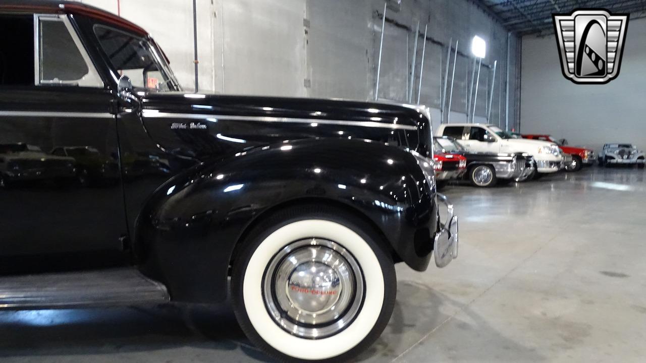 1940 Ford Deluxe