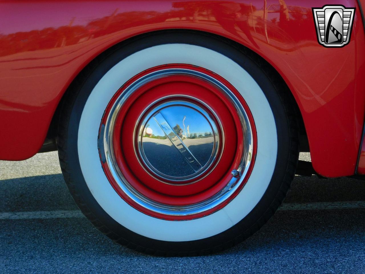 1946 Ford Deluxe