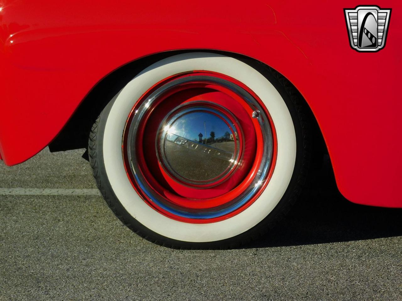 1946 Ford Deluxe