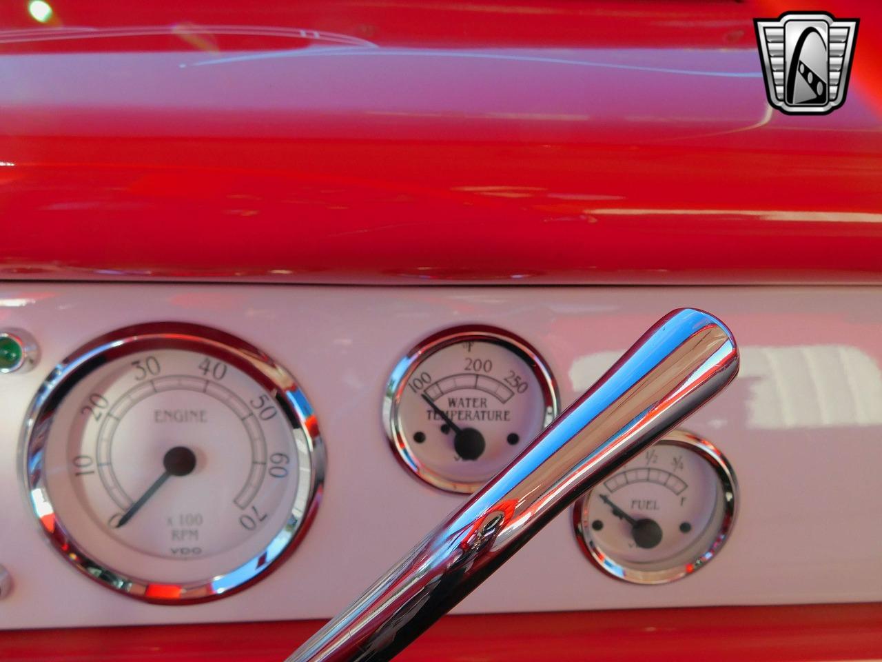 1946 Ford Deluxe