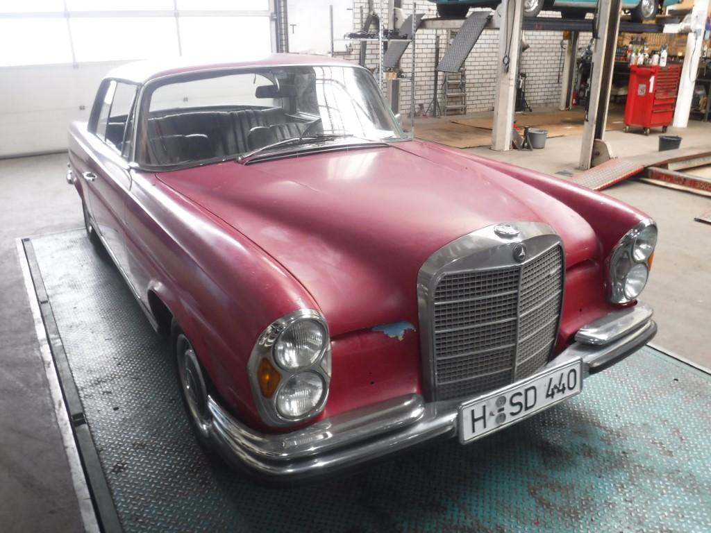 1965 Mercedes - Benz 250SE Coupe no. 85252